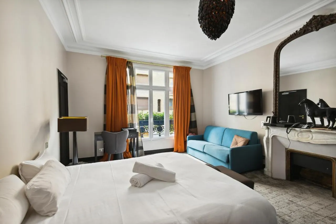 Hotel Le Singulier Paris