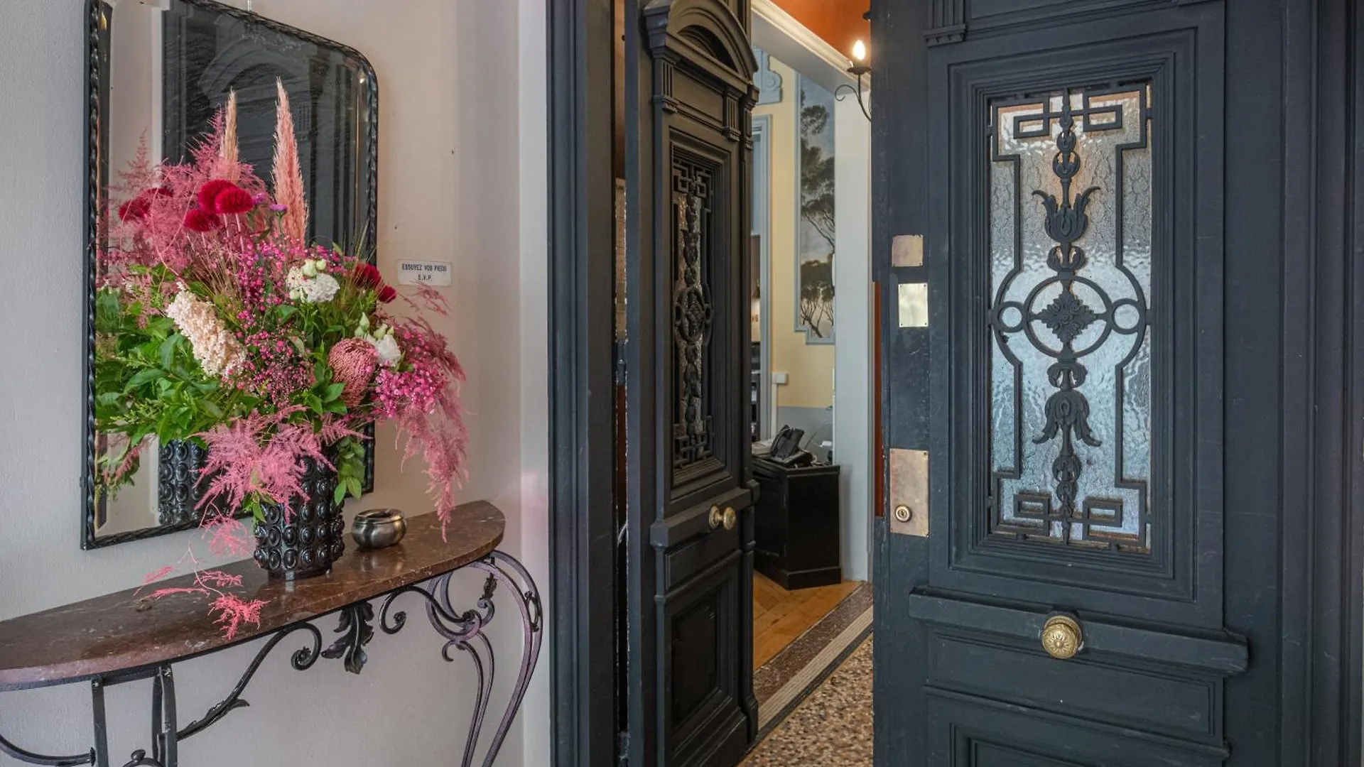 Le Singulier 3* Paris