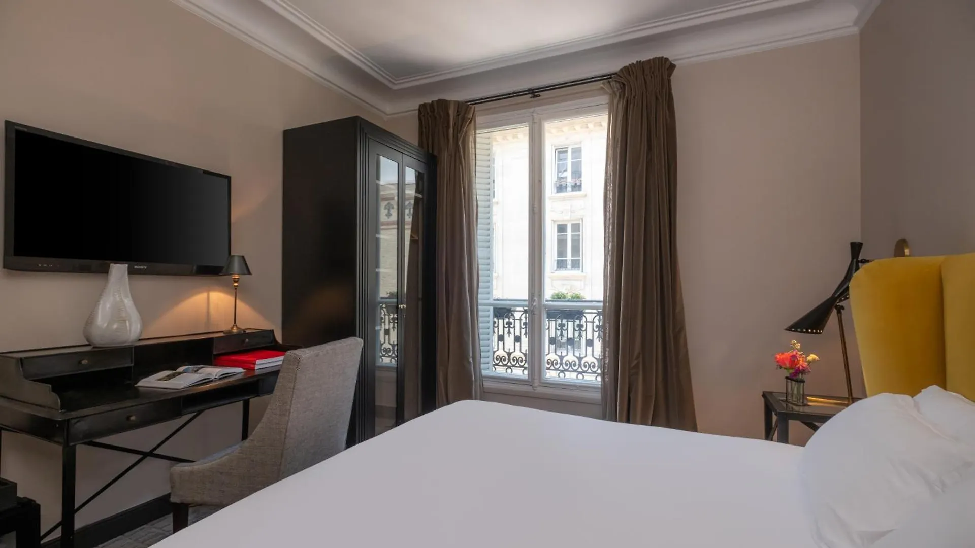 Le Singulier Paris