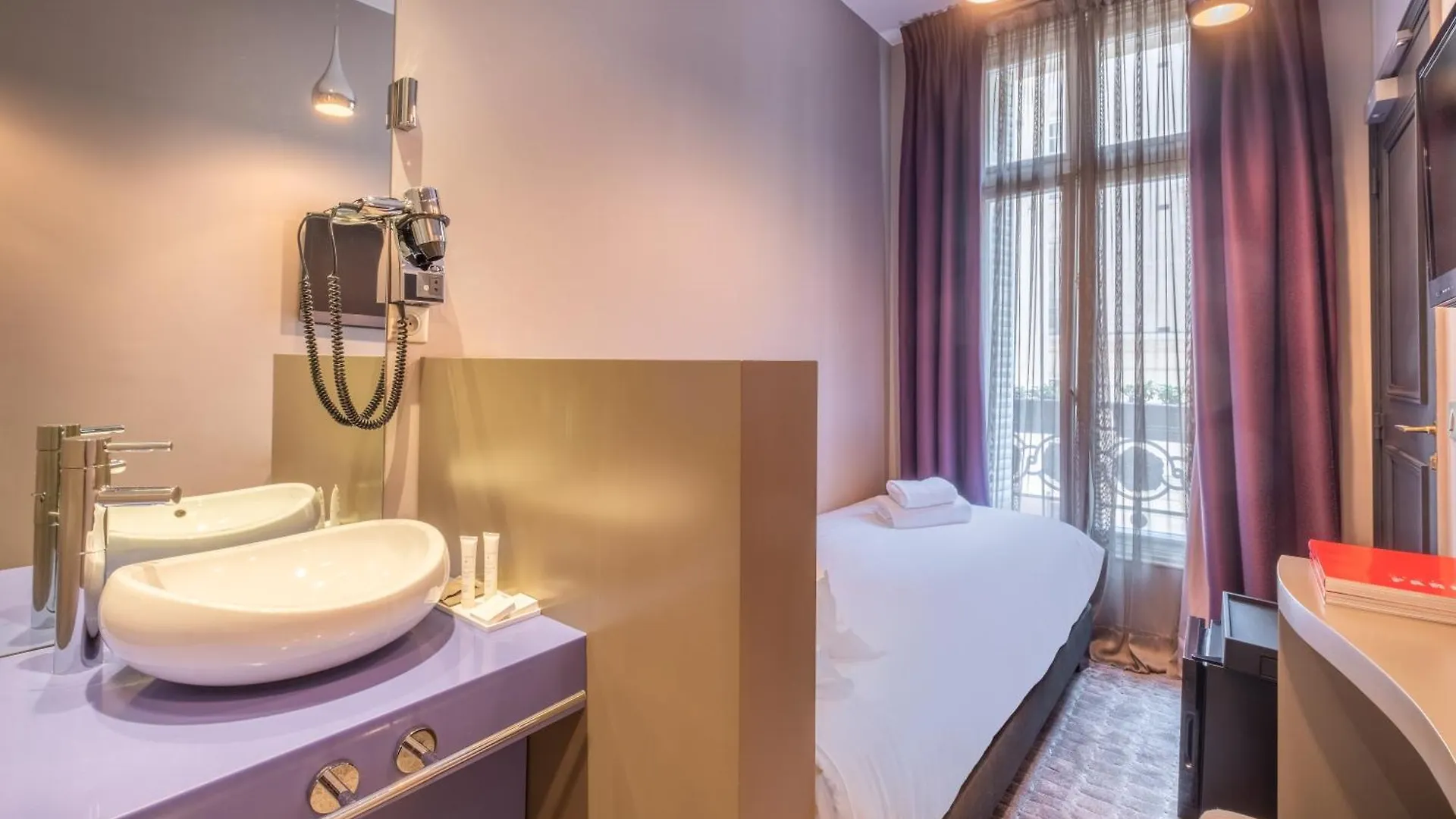 Hotel Le Singulier Paris