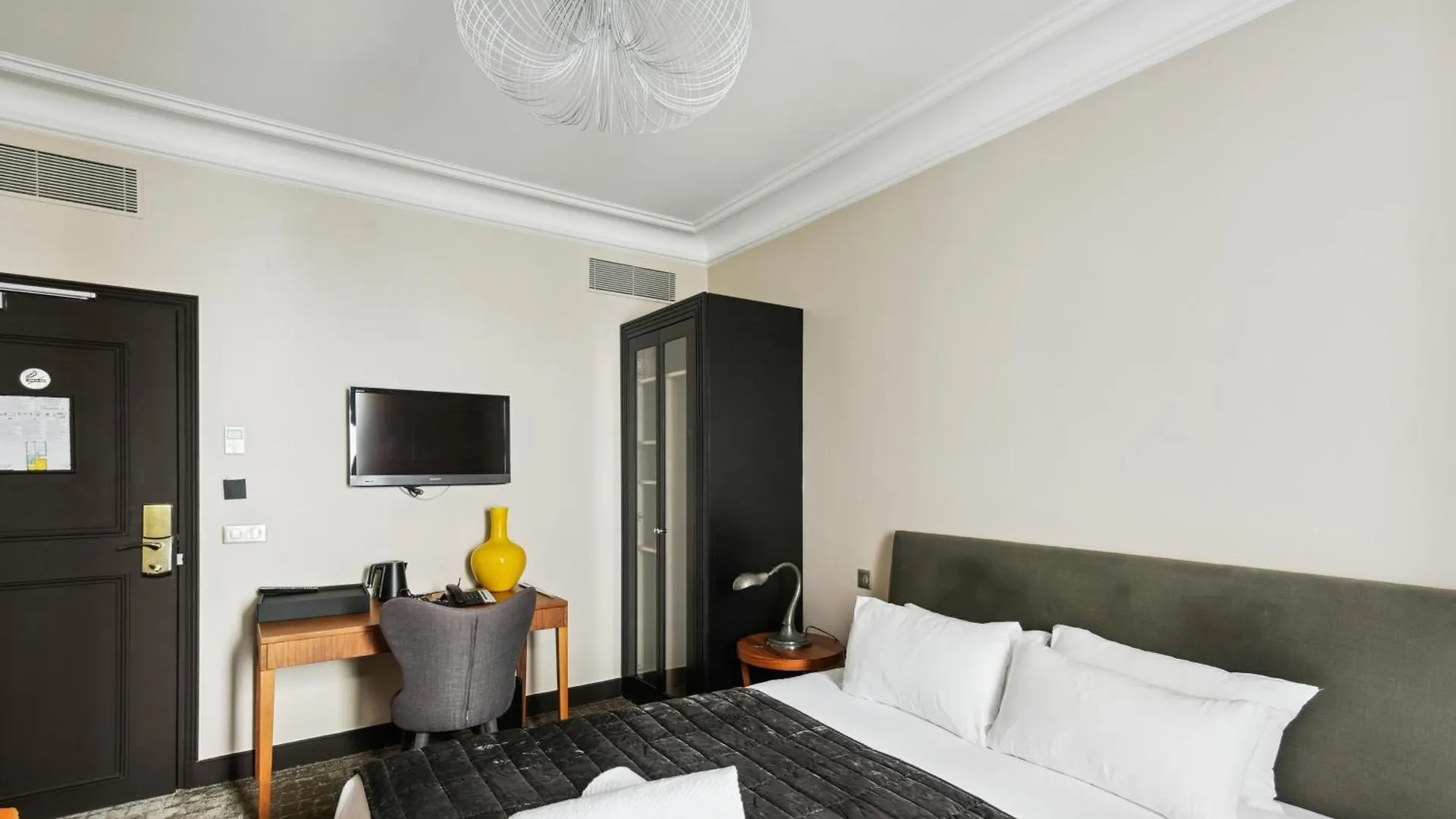 Le Singulier Hotel Paris